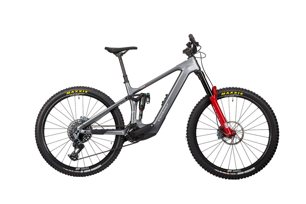 Steppenwolf Tundra 10 2027 in Titanium Grey Gloss – Seitenansicht