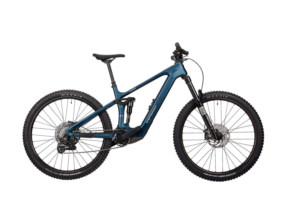 Steppenwolf Tundra 9 2027 in Atlas Blue Matte – Seitenansicht