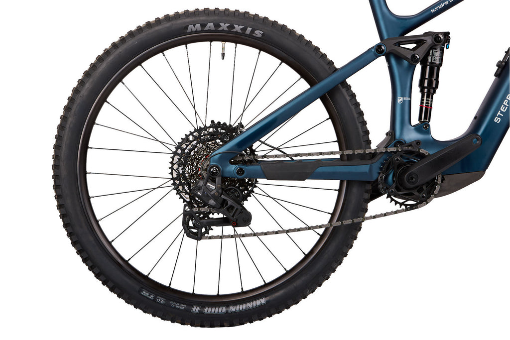 Steppenwolf Tundra 9 2027 in Atlas Blue Matte – Hinterrad und Schaltung