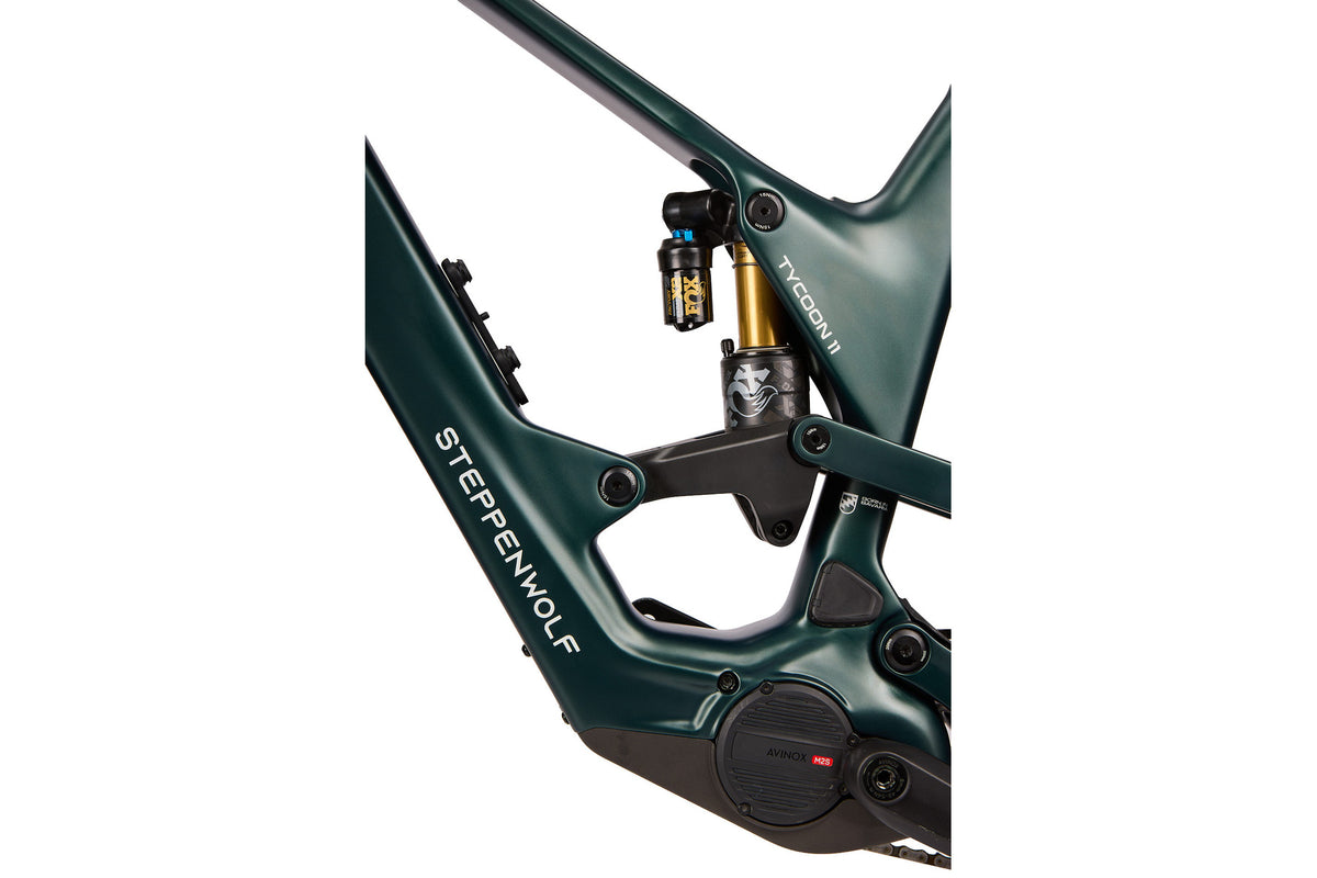 Steppenwolf Tycoon 11 in Dark Green Matte – Rahmen und Hinterradfederung