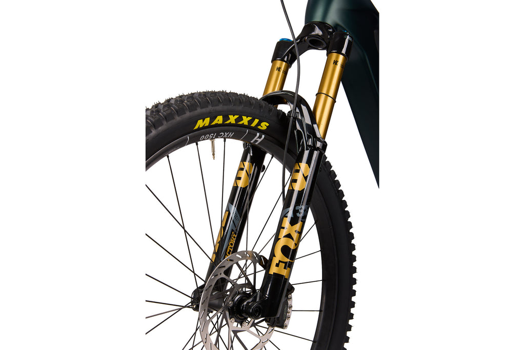 Steppenwolf Tycoon 11 in Dark Green Matte – Federgabel und Vorderrad