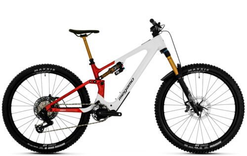 Megamo Reason AL 03 AXS 2027